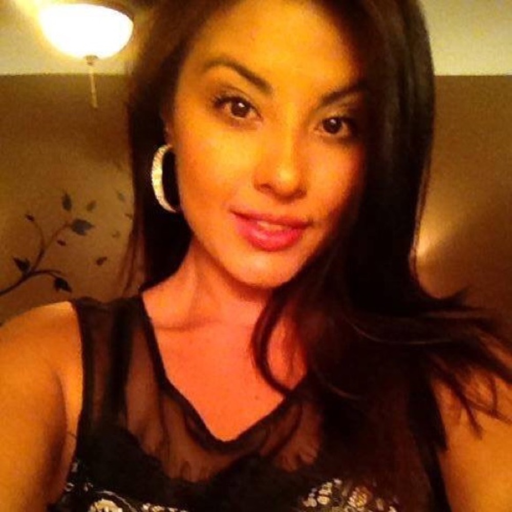 Meet your Posher, Stefania